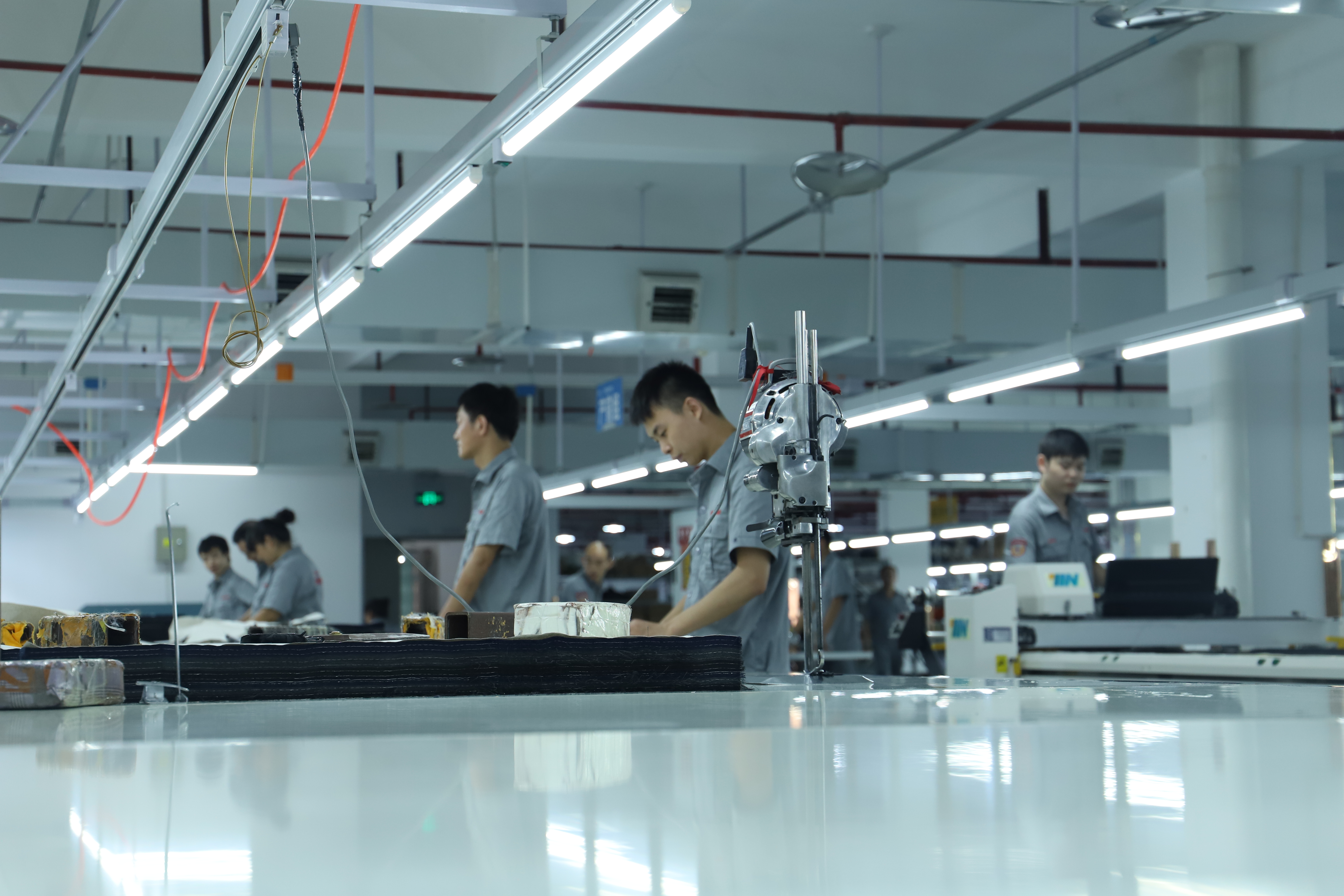 欧宝校服定制工厂2 欧宝校服定制工厂2